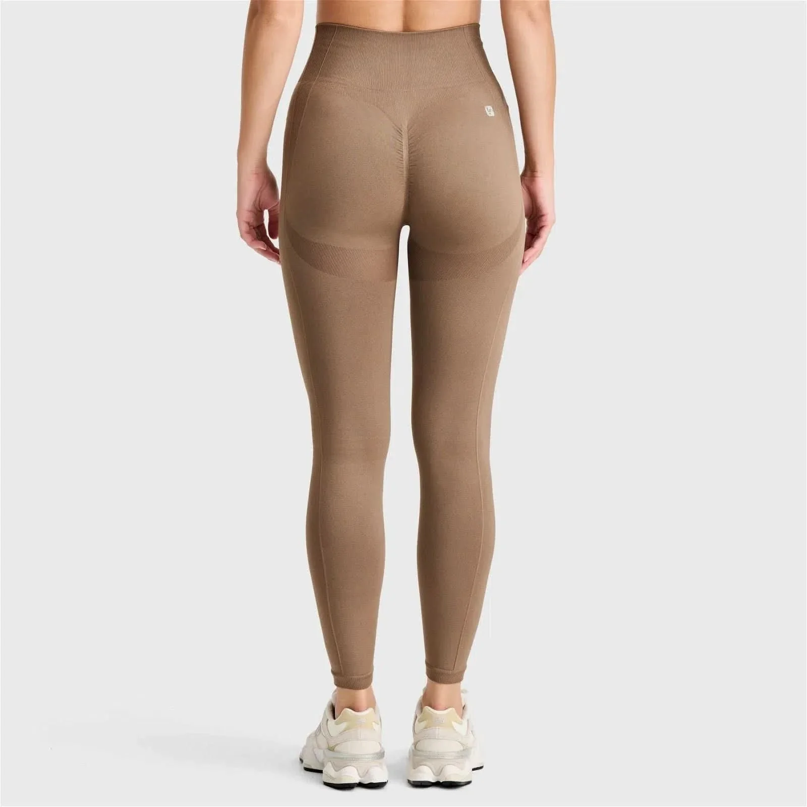 Seamless Active Leggings - High Waisted - 7/8 Length - Mocha - Image 4