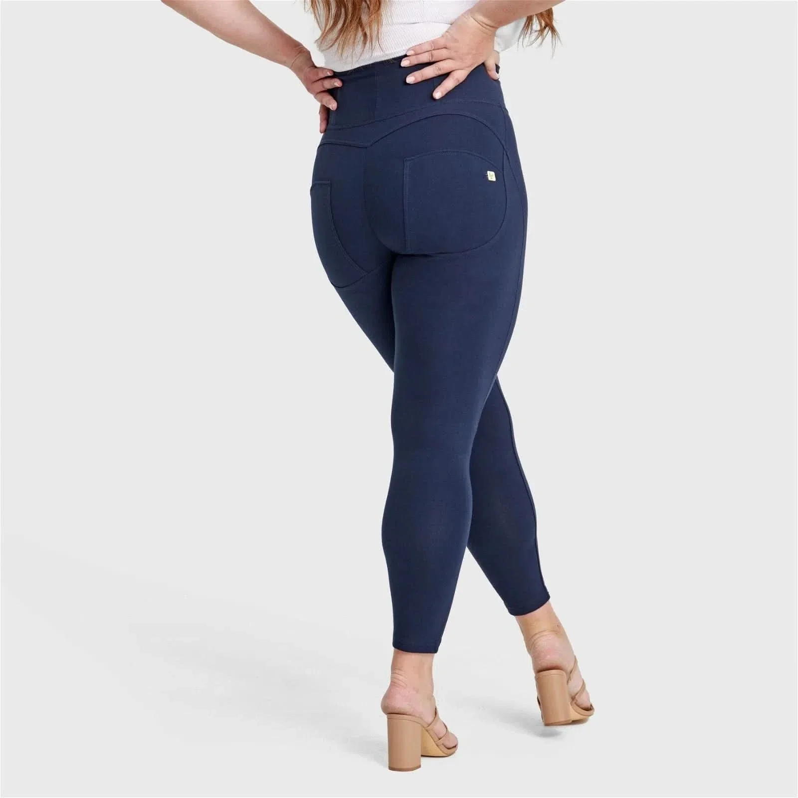 WRUP Curvy Fashion - Zip High Waisted - 7/8 Length - Navy Blue - Image 8