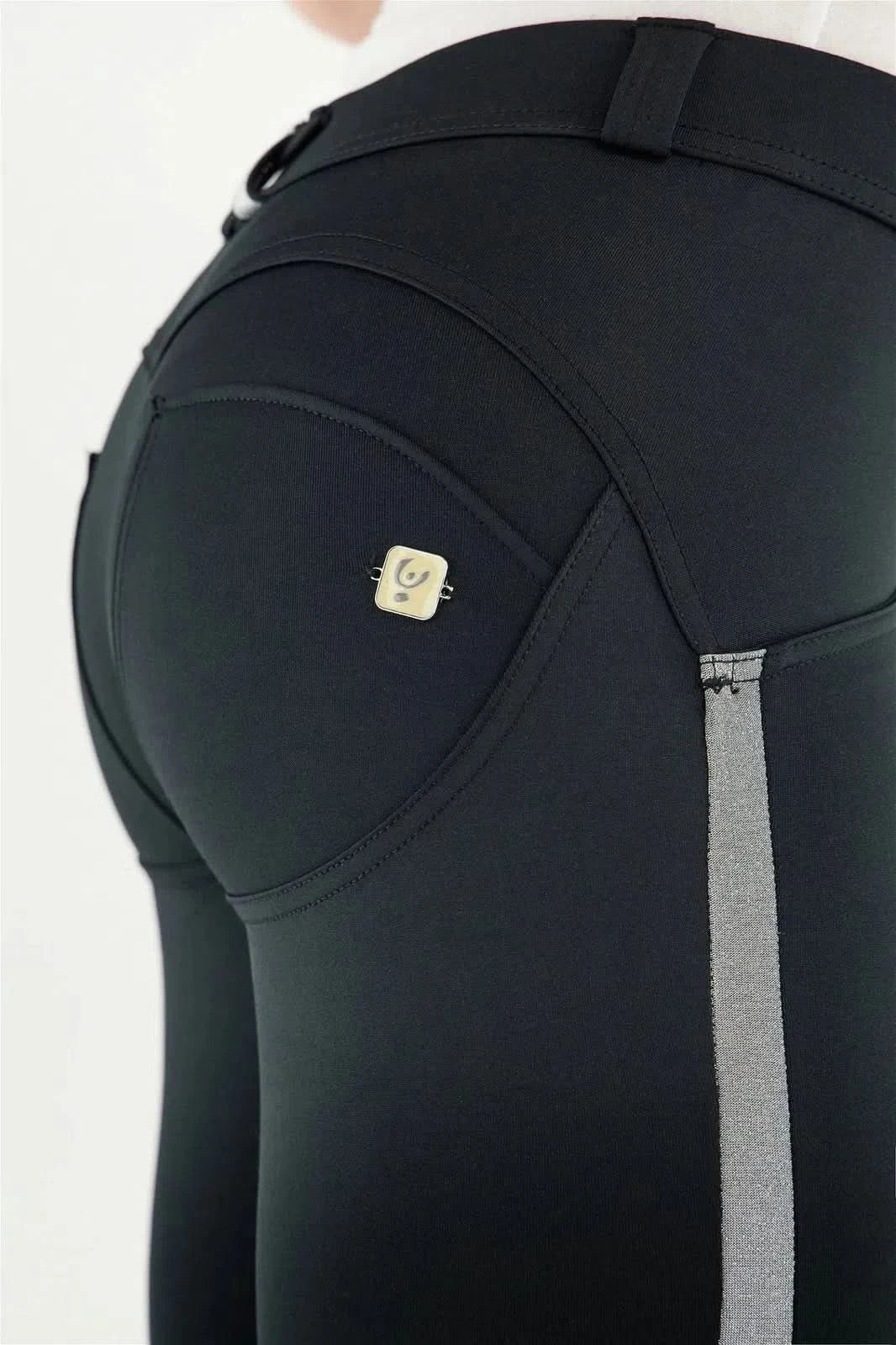 WRUP Tracksuit with Lurex Sweatshirt - Mid waist - Ankle Length - Lurex Silver + Black - Image 8