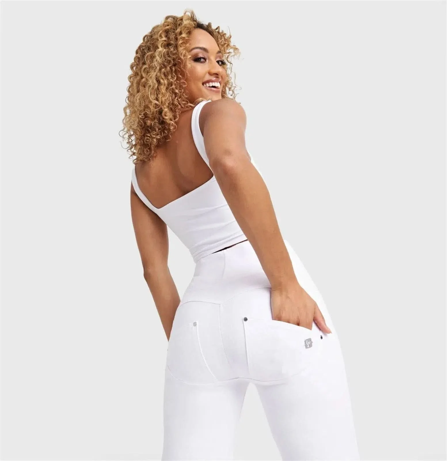 WRUP SNUG Jeans - High Waisted - Flare - White - Image 8